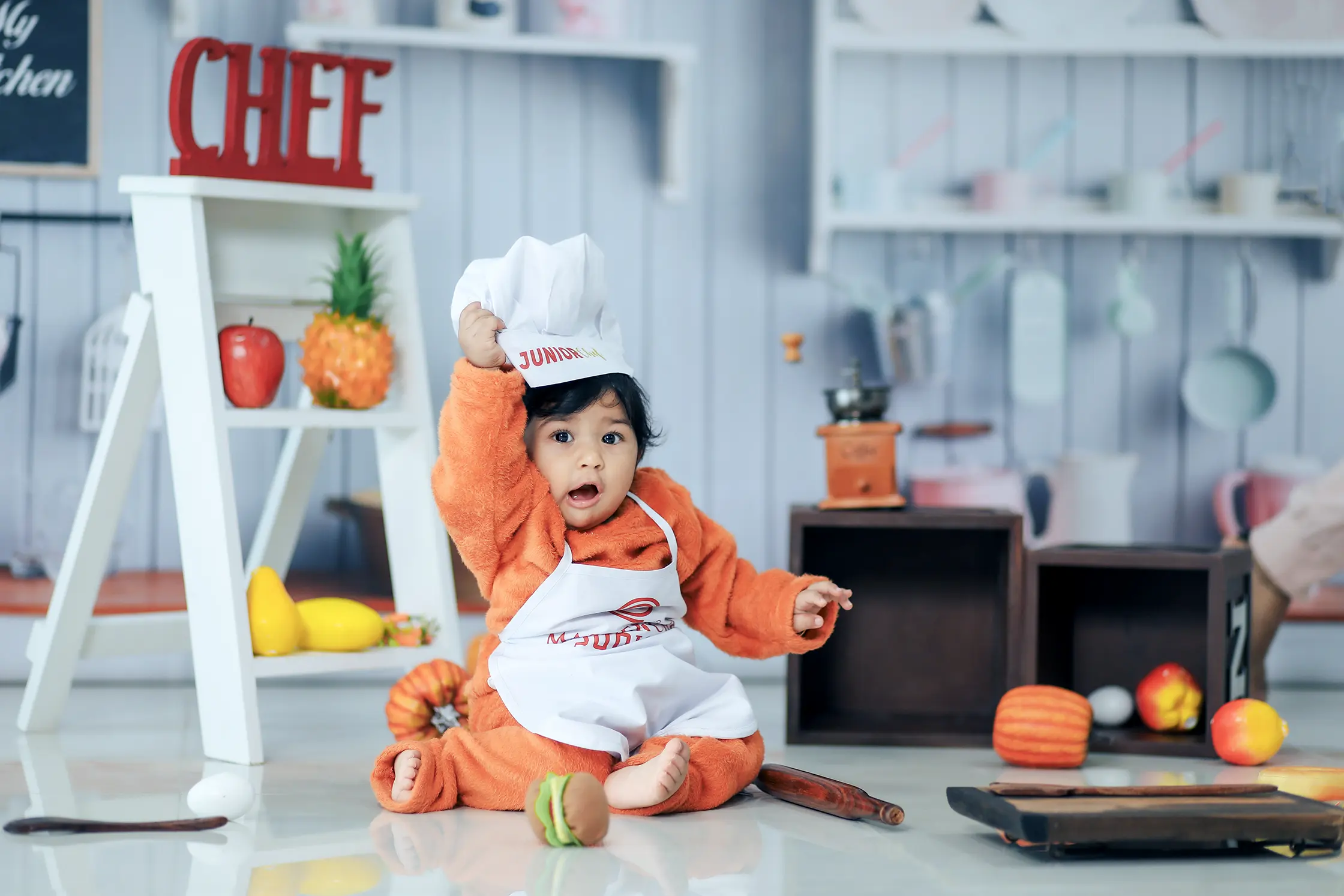 https://dx21q3b76hjv4.cloudfront.net/images/new/themes/my-kitchen/kitchen-theme-baby-photoshoot.webp
