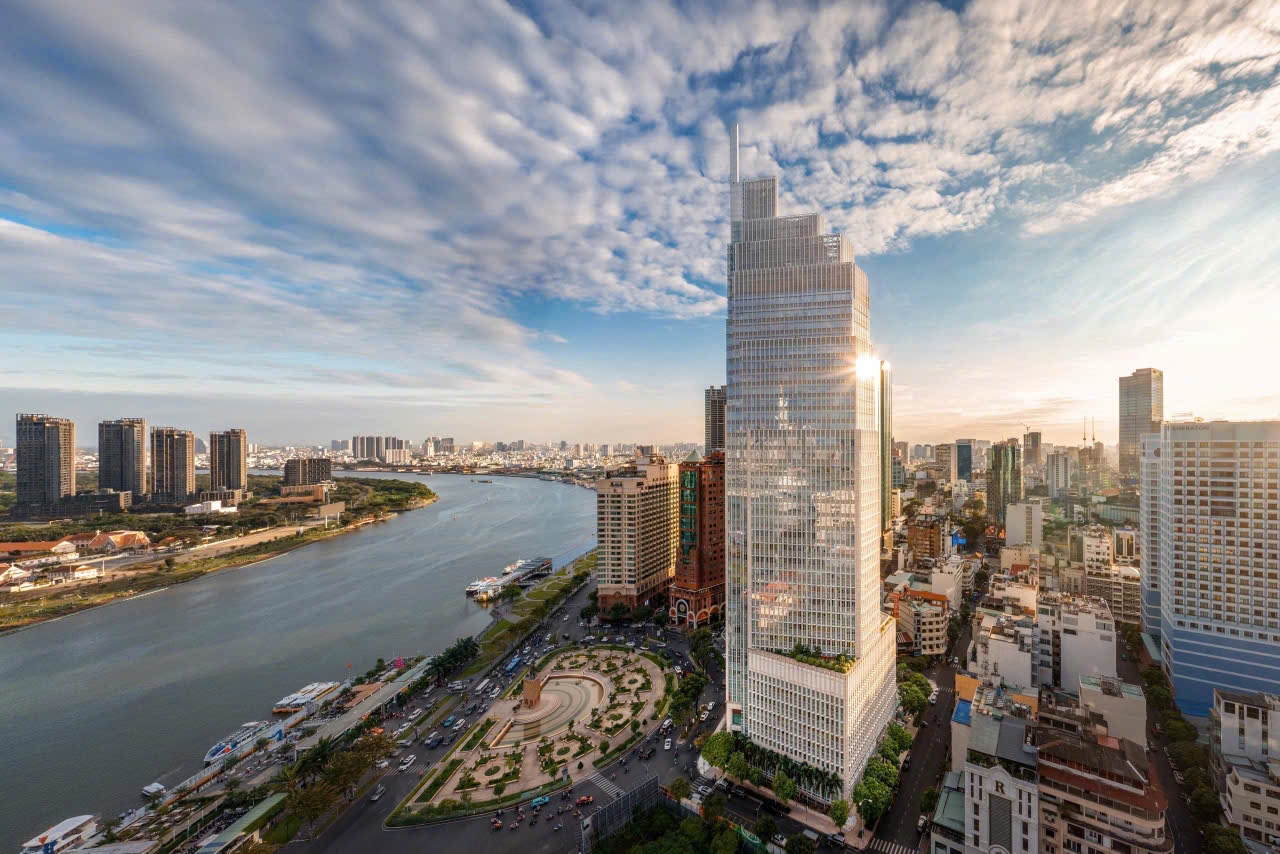 Toàn cảnh thực tế Tòa tháp Vietcombank Tower tại Công trường Mê Linh và Bến Bạch Đằng, Quận 1, TP. Hồ Chí Minh